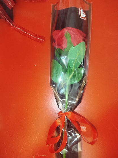 Rose (boîte à bijou + 1 Bijou au choix) emballage noir