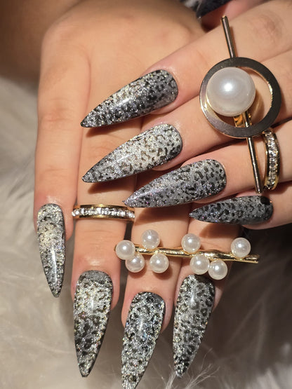 Album Press on Nails